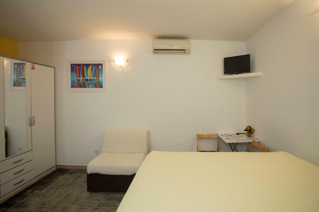 Room Dioklecijan สปลิท ภายนอก รูปภาพ